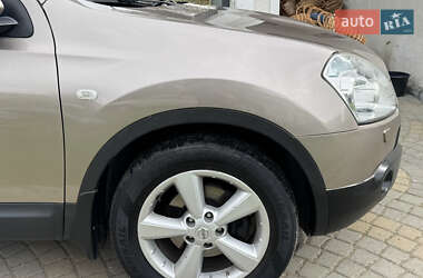 Позашляховик / Кросовер Nissan Qashqai 2010 в 
