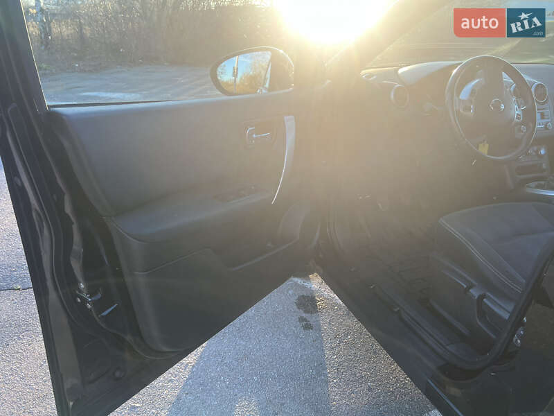 Позашляховик / Кросовер Nissan Qashqai 2010 в Конотопі