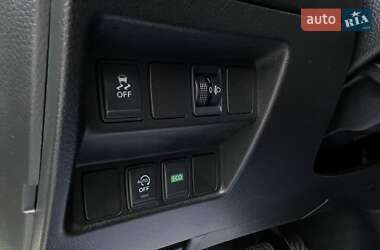 Позашляховик / Кросовер Nissan Qashqai 2015 в 