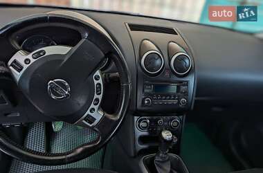 Внедорожник / Кроссовер Nissan Qashqai 2010 в 