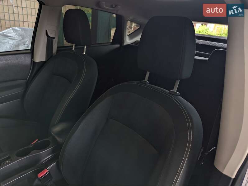 Позашляховик / Кросовер Nissan Qashqai 2010 в Івано-Франківську