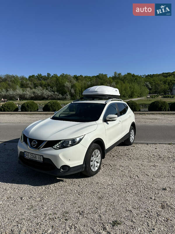 Внедорожник / Кроссовер Nissan Qashqai 2017 в Днепре