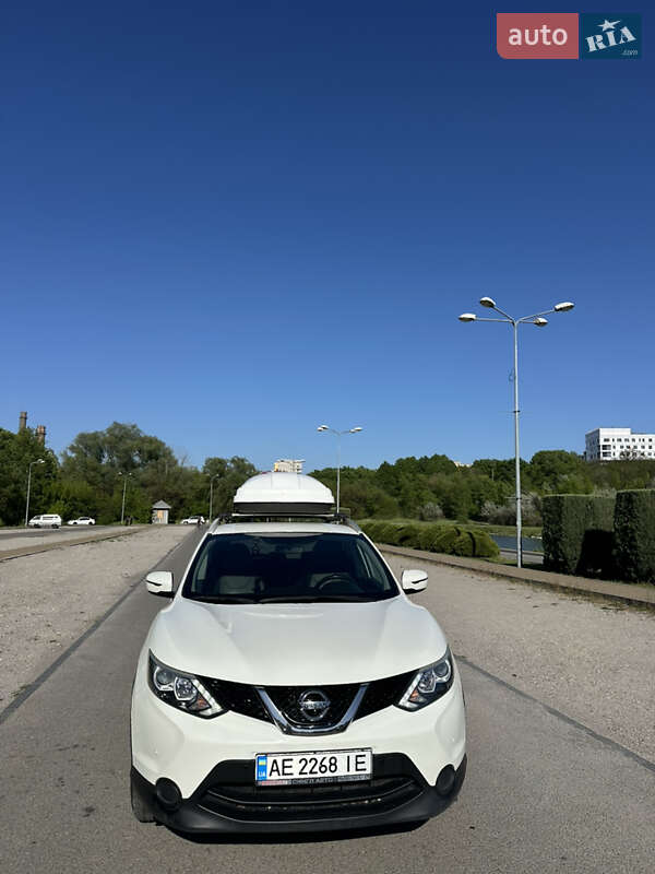 Внедорожник / Кроссовер Nissan Qashqai 2017 в Днепре