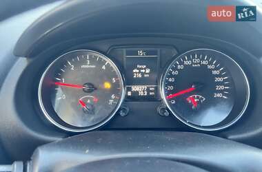 Позашляховик / Кросовер Nissan Qashqai 2010 в 
