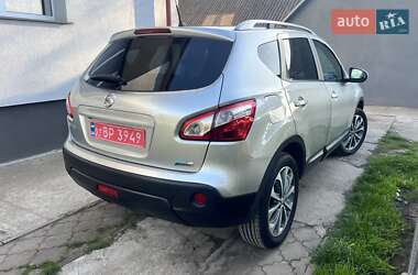 Позашляховик / Кросовер Nissan Qashqai 2010 в 