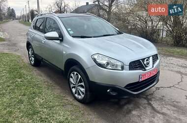 Позашляховик / Кросовер Nissan Qashqai 2010 в 