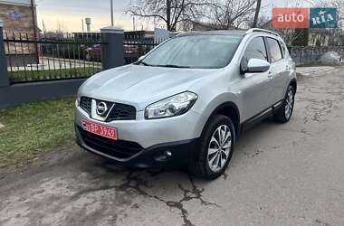 Позашляховик / Кросовер Nissan Qashqai 2010 в 