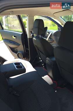 Внедорожник / Кроссовер Nissan Qashqai 2009 в 
