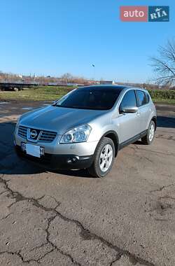 Внедорожник / Кроссовер Nissan Qashqai 2009 в 