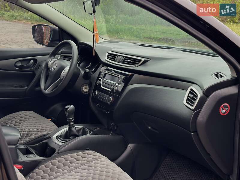 Позашляховик / Кросовер Nissan Qashqai 2017 в Первомайську