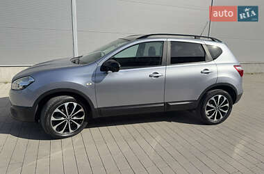 Внедорожник / Кроссовер Nissan Qashqai 2013 в 