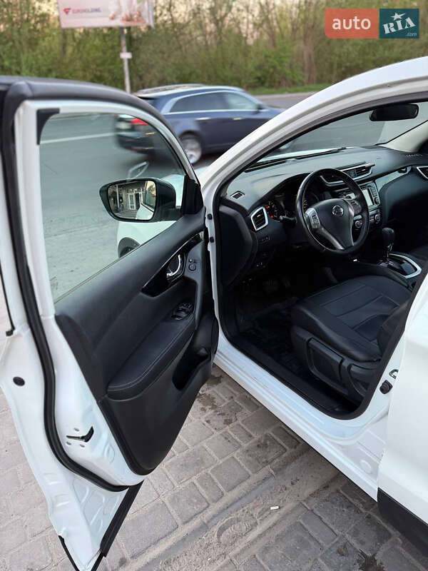 Внедорожник / Кроссовер Nissan Qashqai 2016 в Луцке