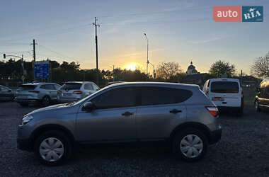 Внедорожник / Кроссовер Nissan Qashqai 2010 в 