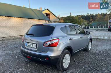 Внедорожник / Кроссовер Nissan Qashqai 2010 в 
