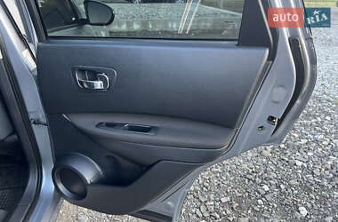 Внедорожник / Кроссовер Nissan Qashqai 2010 в 