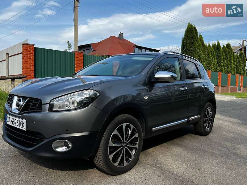 Внедорожник / Кроссовер Nissan Qashqai 2011 в 