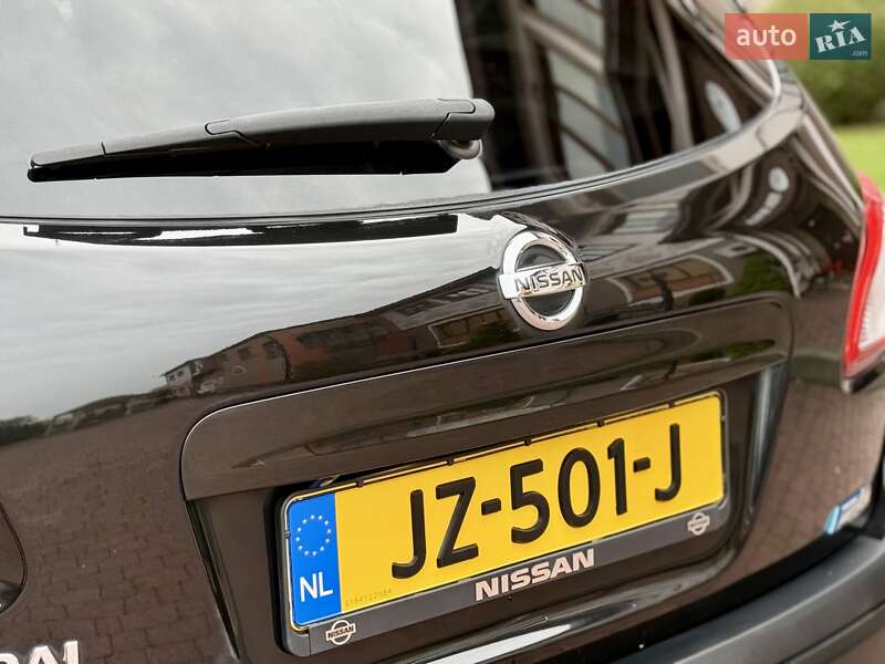 Позашляховик / Кросовер Nissan Qashqai 2010 в Стрию