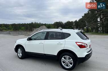 Позашляховик / Кросовер Nissan Qashqai 2011 в 