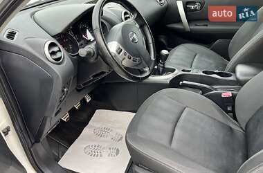 Позашляховик / Кросовер Nissan Qashqai 2011 в 