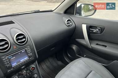 Позашляховик / Кросовер Nissan Qashqai 2011 в 