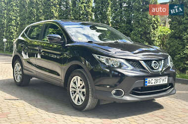 Позашляховик / Кросовер Nissan Qashqai 2016 в Луцьку