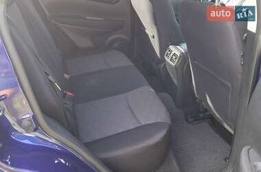 Позашляховик / Кросовер Nissan Qashqai 2015 в 