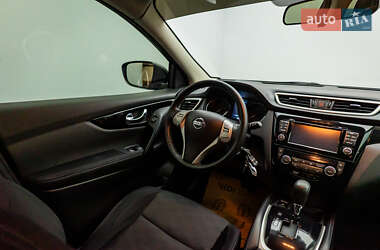 Внедорожник / Кроссовер Nissan Qashqai 2016 в 