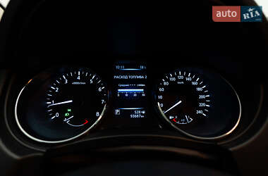 Внедорожник / Кроссовер Nissan Qashqai 2016 в 