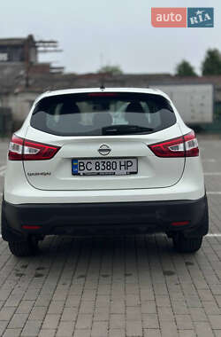 Позашляховик / Кросовер Nissan Qashqai 2016 в 