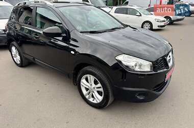 Внедорожник / Кроссовер Nissan Qashqai 2012 в 