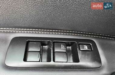 Внедорожник / Кроссовер Nissan Qashqai 2012 в 
