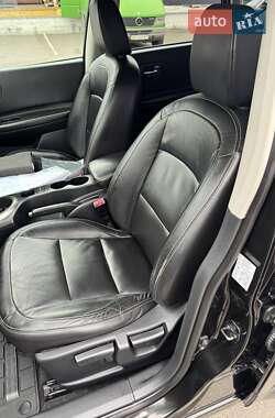 Внедорожник / Кроссовер Nissan Qashqai 2012 в 