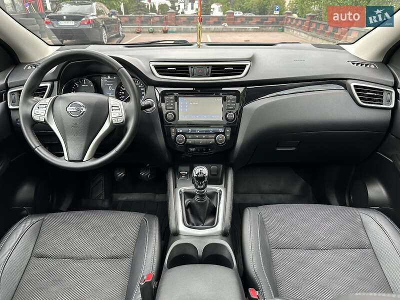 Внедорожник / Кроссовер Nissan Qashqai 2014 в Ровно