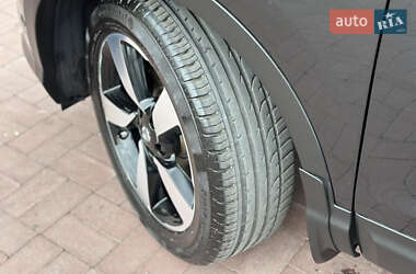 Позашляховик / Кросовер Nissan Qashqai 2014 в 