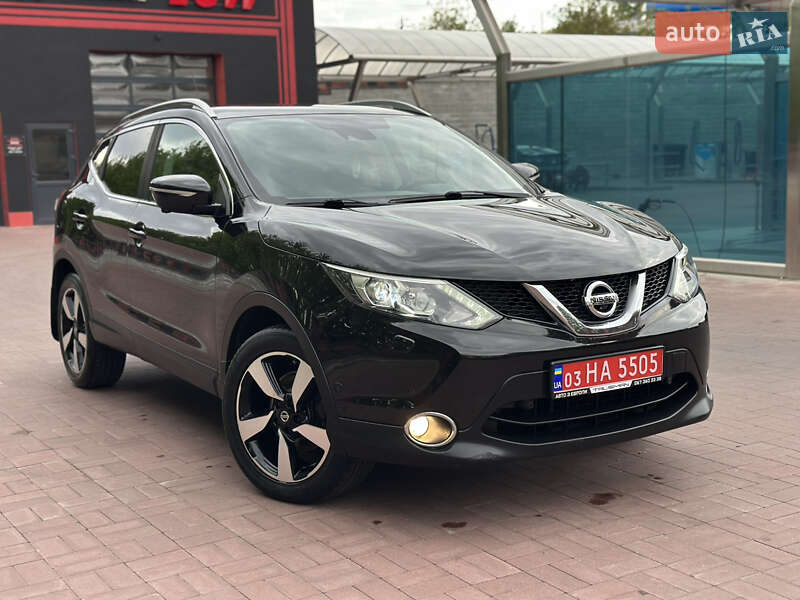 Внедорожник / Кроссовер Nissan Qashqai 2014 в Ровно