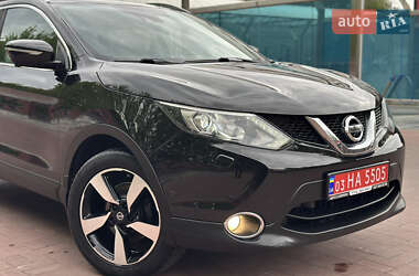 Позашляховик / Кросовер Nissan Qashqai 2014 в 