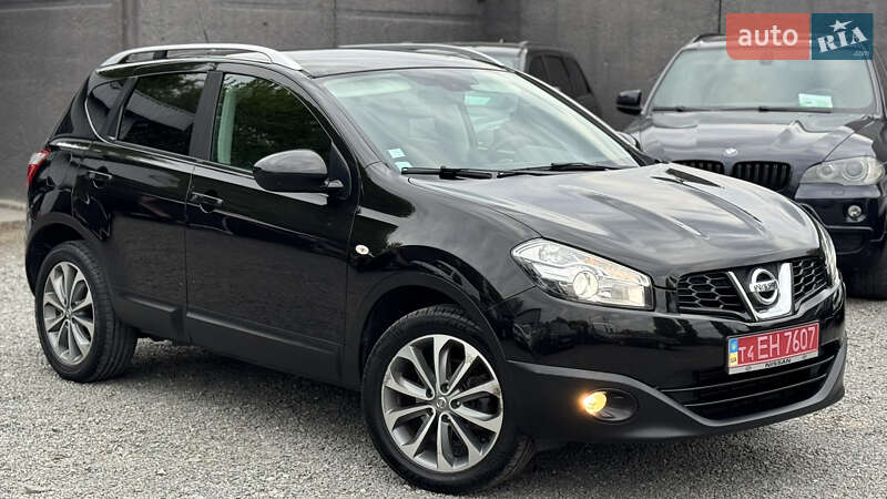 Позашляховик / Кросовер Nissan Qashqai 2011 в 