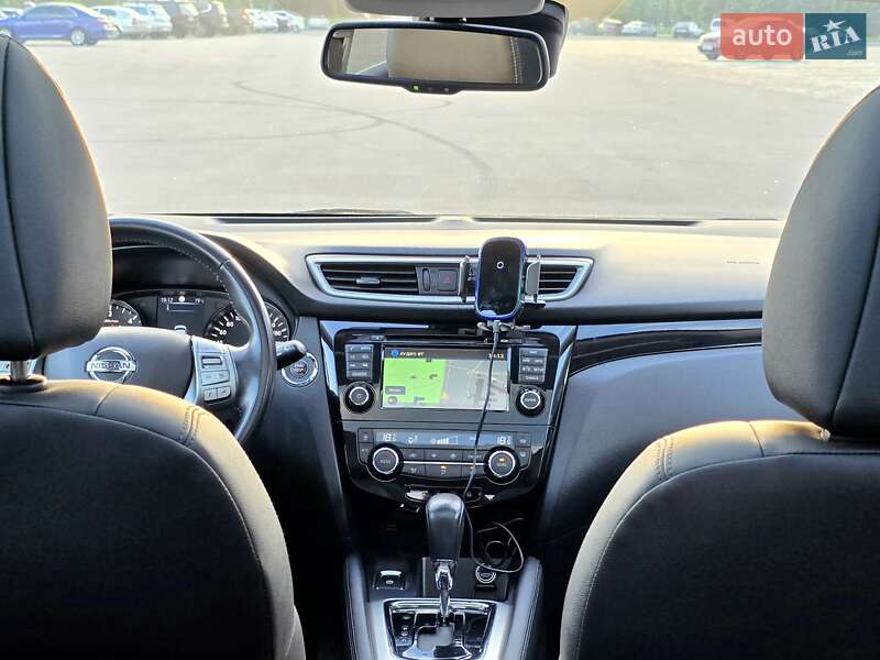 Внедорожник / Кроссовер Nissan Qashqai 2015 в Харькове