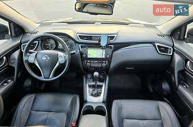 Позашляховик / Кросовер Nissan Qashqai 2015 в 