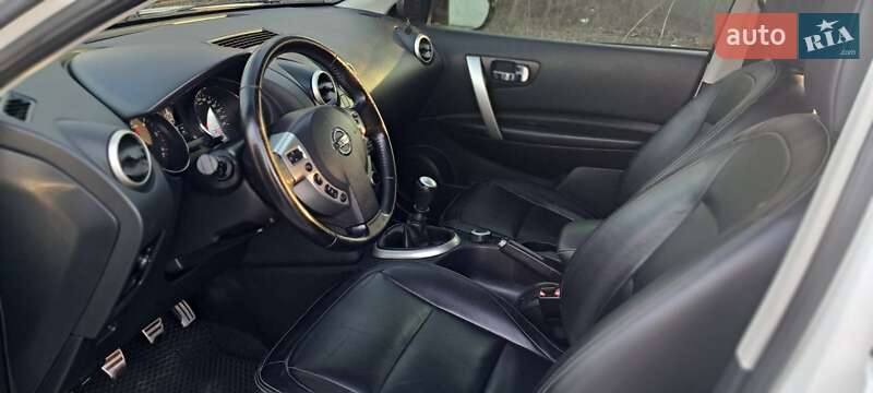 Позашляховик / Кросовер Nissan Qashqai 2011 в Кременчуці