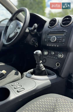 Внедорожник / Кроссовер Nissan Qashqai 2007 в 