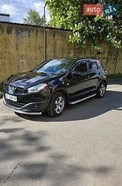 Внедорожник / Кроссовер Nissan Qashqai 2013 в 