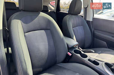 Позашляховик / Кросовер Nissan Qashqai 2013 в 