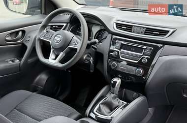 Позашляховик / Кросовер Nissan Qashqai 2021 в 