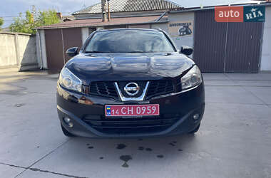 Позашляховик / Кросовер Nissan Qashqai 2010 в 