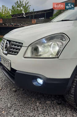 Позашляховик / Кросовер Nissan Qashqai 2009 в 