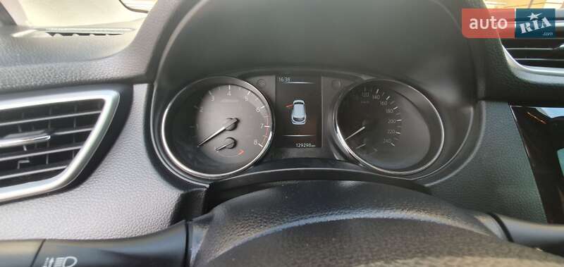 Внедорожник / Кроссовер Nissan Qashqai 2015 в Киеве