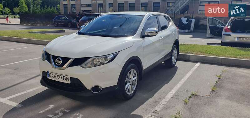 Внедорожник / Кроссовер Nissan Qashqai 2015 в Киеве