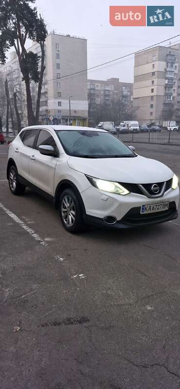 Внедорожник / Кроссовер Nissan Qashqai 2015 в Киеве