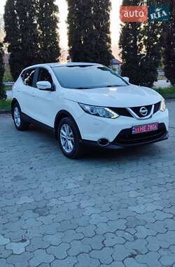 Позашляховик / Кросовер Nissan Qashqai 2014 в 
